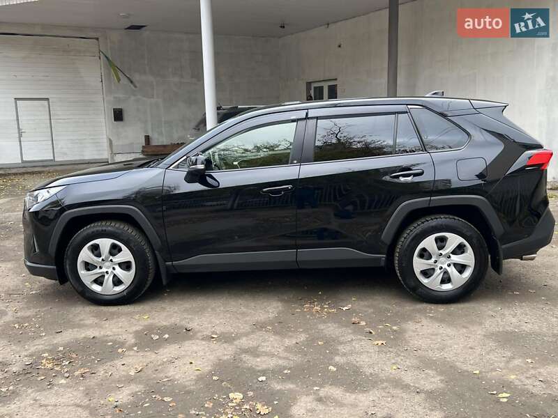 Внедорожник / Кроссовер Toyota RAV4 2019 в Тернополе фото 3 Внедорожник / Кроссовер Toyota RAV4 2019 в Тернополе