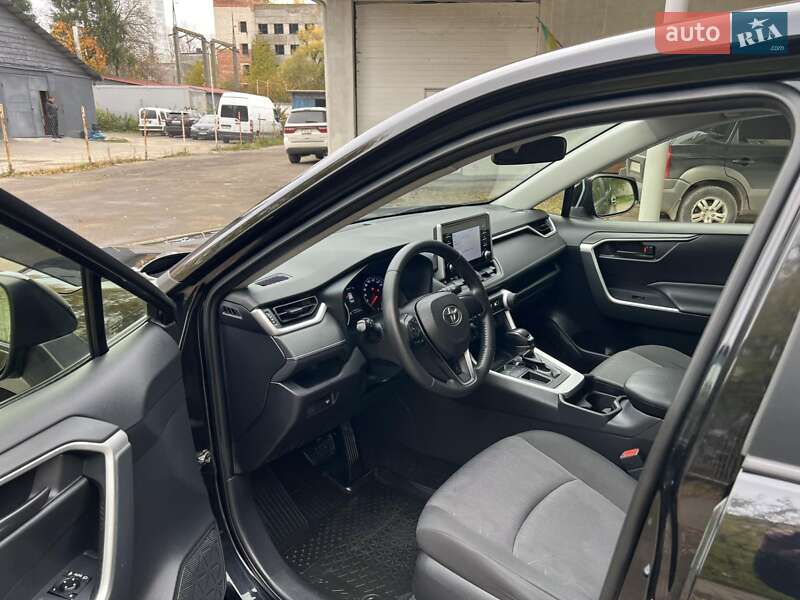 Внедорожник / Кроссовер Toyota RAV4 2019 в Тернополе фото 20 Внедорожник / Кроссовер Toyota RAV4 2019 в Тернополе