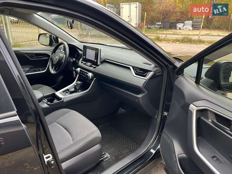 Внедорожник / Кроссовер Toyota RAV4 2019 в Тернополе фото 33 Внедорожник / Кроссовер Toyota RAV4 2019 в Тернополе