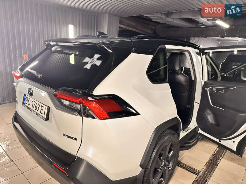 Позашляховик / Кросовер Toyota RAV4 2019 в Києві