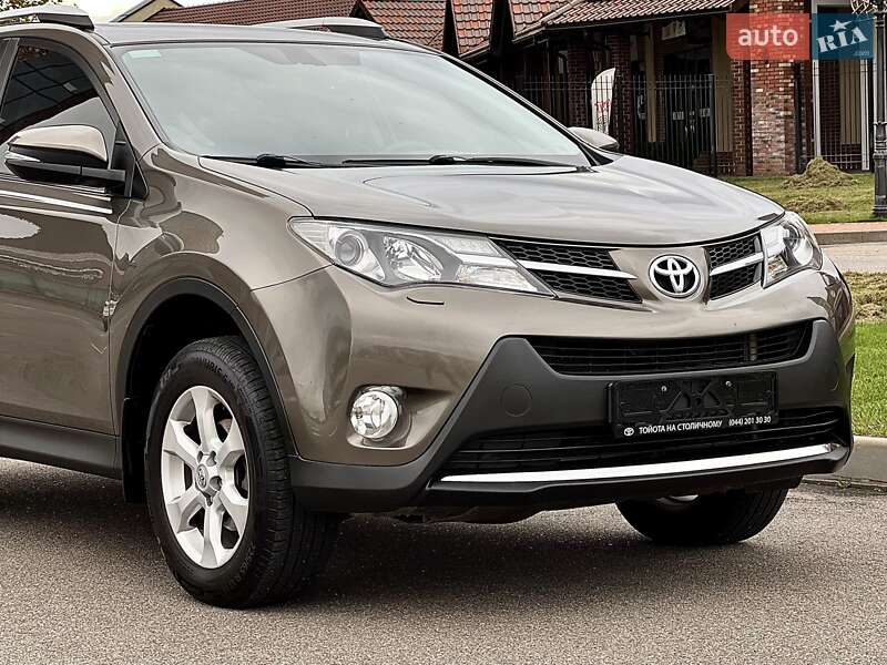 Позашляховик / Кросовер Toyota RAV4 2013 в Києві фото 14 Позашляховик / Кросовер Toyota RAV4 2013 в Києві