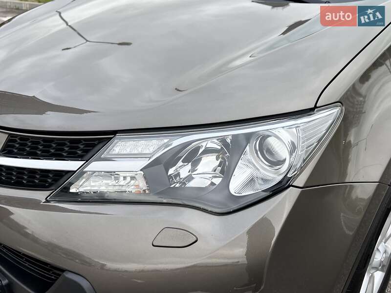 Позашляховик / Кросовер Toyota RAV4 2013 в Києві фото 19 Позашляховик / Кросовер Toyota RAV4 2013 в Києві