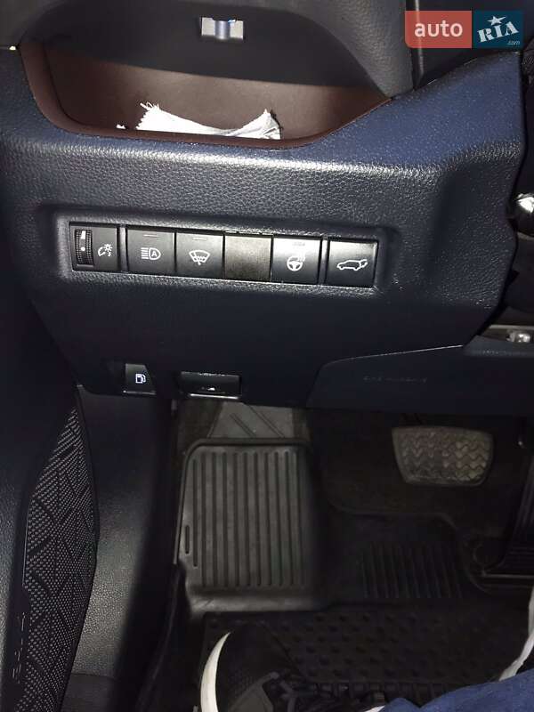 Позашляховик / Кросовер Toyota RAV4 2019 в Шептицькому фото 9 Позашляховик / Кросовер Toyota RAV4 2019 в Шептицькому