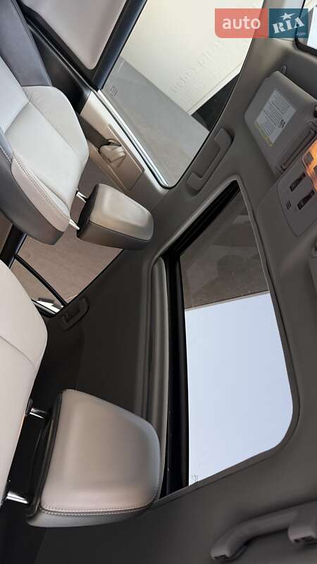 Позашляховик / Кросовер Toyota RAV4 2013 в Тернополі