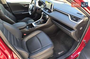 Внедорожник / Кроссовер Toyota RAV4 2022 в Львове
