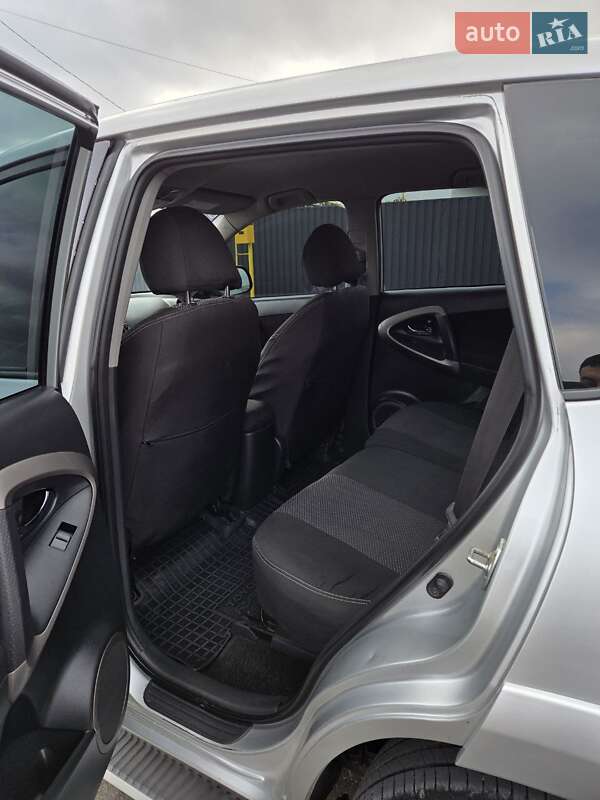 Внедорожник / Кроссовер Toyota RAV4 2006 в Николаеве фото 8 Внедорожник / Кроссовер Toyota RAV4 2006 в Николаеве