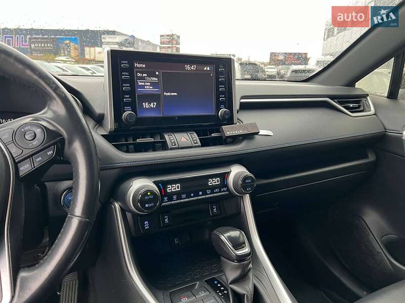 Внедорожник / Кроссовер Toyota RAV4 2019 в Львове фото 28 Внедорожник / Кроссовер Toyota RAV4 2019 в Львове