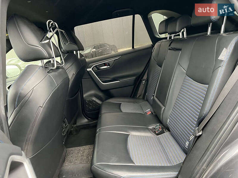 Внедорожник / Кроссовер Toyota RAV4 2019 в Львове фото 35 Внедорожник / Кроссовер Toyota RAV4 2019 в Львове