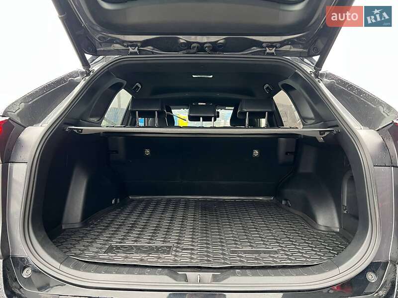 Внедорожник / Кроссовер Toyota RAV4 2019 в Львове фото 38 Внедорожник / Кроссовер Toyota RAV4 2019 в Львове