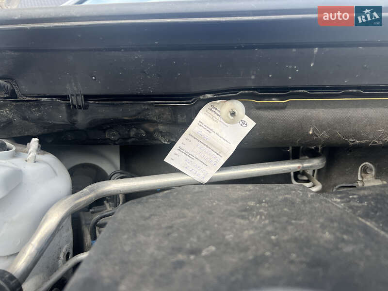 Внедорожник / Кроссовер Toyota RAV4 2019 в Ровно