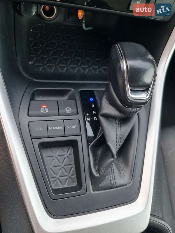 Внедорожник / Кроссовер Toyota RAV4 2019 в Львове фото 14 Внедорожник / Кроссовер Toyota RAV4 2019 в Львове