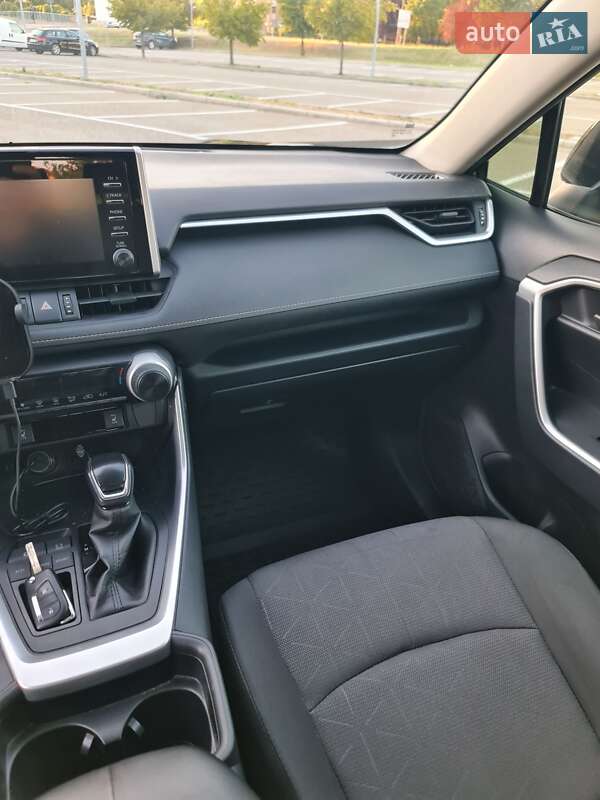 Внедорожник / Кроссовер Toyota RAV4 2019 в Львове фото 20 Внедорожник / Кроссовер Toyota RAV4 2019 в Львове