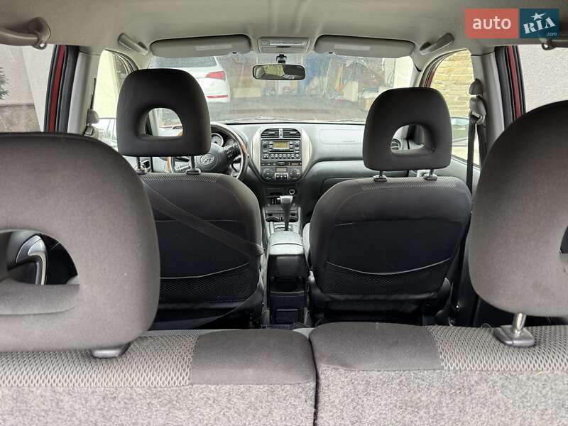 Внедорожник / Кроссовер Toyota RAV4 2005 в Киеве