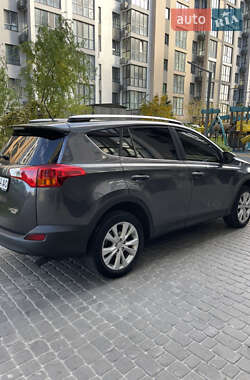 Позашляховик / Кросовер Toyota RAV4 2014 в  фото 10 Позашляховик / Кросовер Toyota RAV4 2014 в