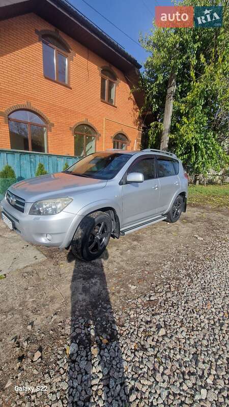 Внедорожник / Кроссовер Toyota RAV4 2008 в Лебедине