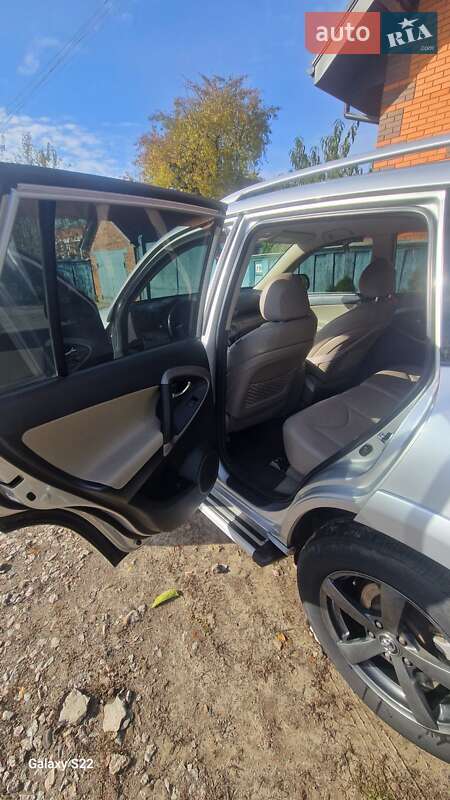 Внедорожник / Кроссовер Toyota RAV4 2008 в Лебедине