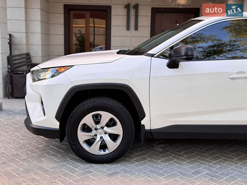 Внедорожник / Кроссовер Toyota RAV4 2022 в Одессе фото 26 Внедорожник / Кроссовер Toyota RAV4 2022 в Одессе