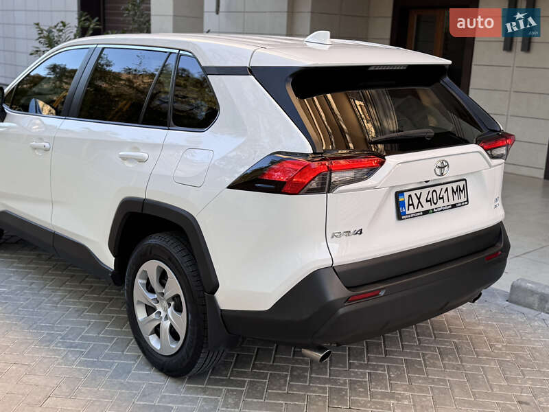 Внедорожник / Кроссовер Toyota RAV4 2022 в Одессе фото 31 Внедорожник / Кроссовер Toyota RAV4 2022 в Одессе