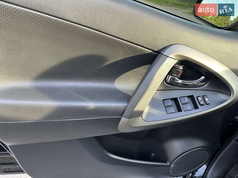 Позашляховик / Кросовер Toyota RAV4 2009 в Дрогобичі фото 38 Позашляховик / Кросовер Toyota RAV4 2009 в Дрогобичі