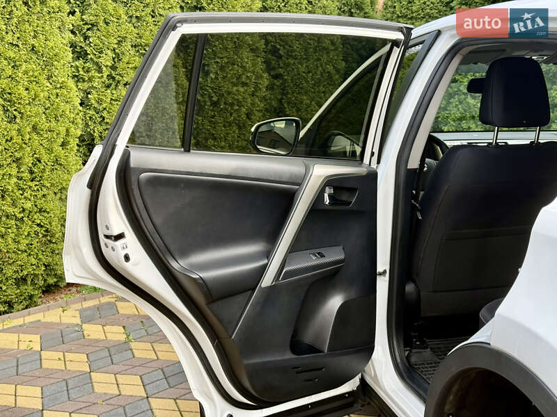 Внедорожник / Кроссовер Toyota RAV4 2014 в Самборе фото 19 Внедорожник / Кроссовер Toyota RAV4 2014 в Самборе