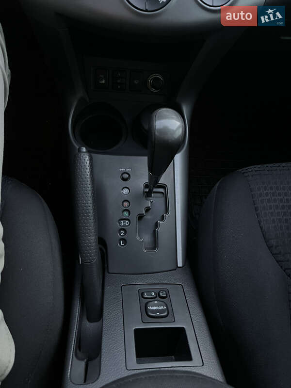 Внедорожник / Кроссовер Toyota RAV4 2008 в Киеве