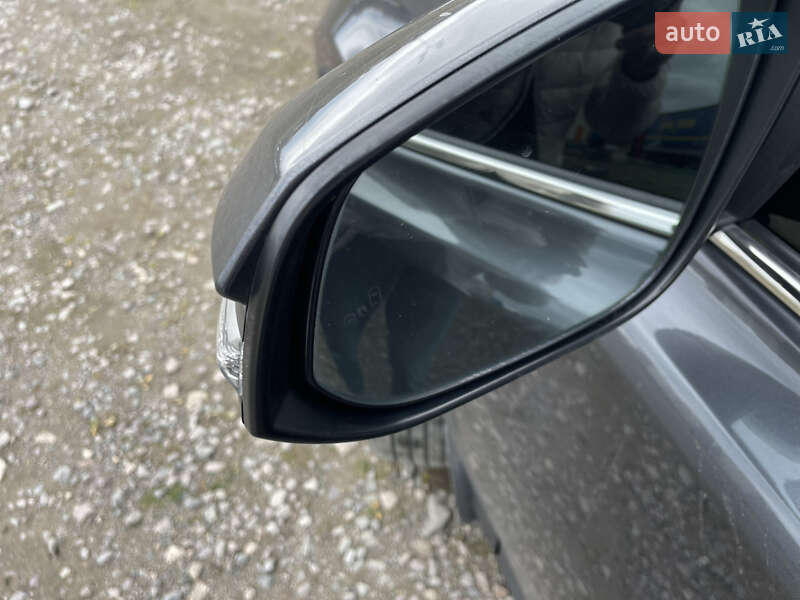 Внедорожник / Кроссовер Toyota RAV4 2012 в Львове