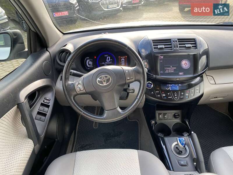 Внедорожник / Кроссовер Toyota RAV4 2012 в Львове