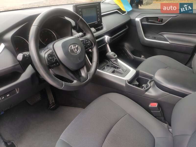 Внедорожник / Кроссовер Toyota RAV4 2020 в Ровно фото 38 Внедорожник / Кроссовер Toyota RAV4 2020 в Ровно