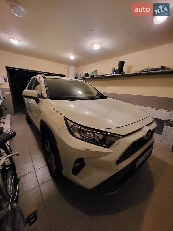 Внедорожник / Кроссовер Toyota RAV4 2019 в Днепре фото 5 Внедорожник / Кроссовер Toyota RAV4 2019 в Днепре