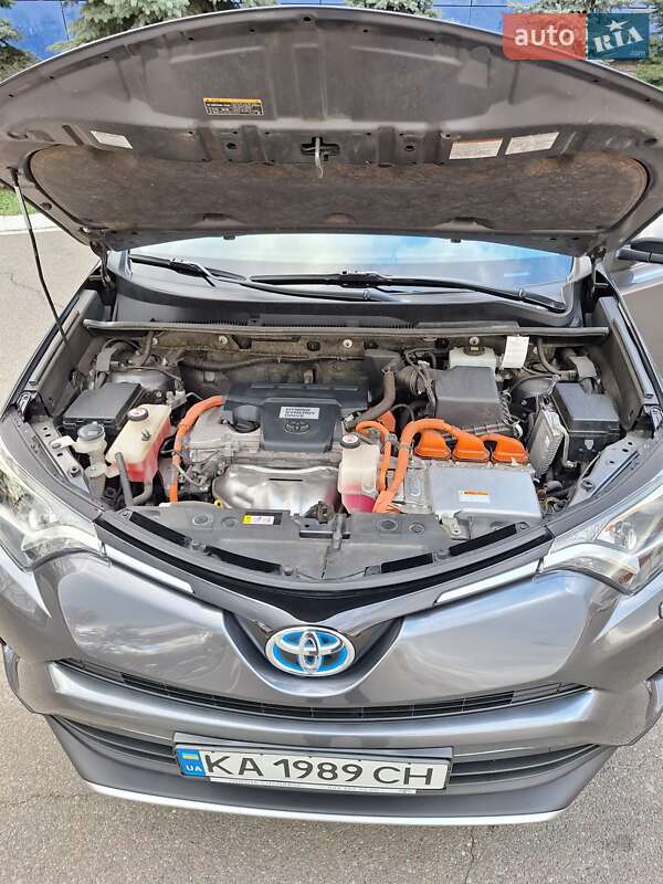 Внедорожник / Кроссовер Toyota RAV4 2018 в Киеве