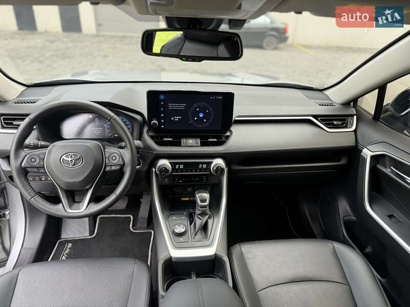 Внедорожник / Кроссовер Toyota RAV4 2023 в Днепре фото 13 Внедорожник / Кроссовер Toyota RAV4 2023 в Днепре