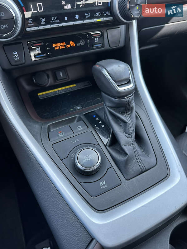 Внедорожник / Кроссовер Toyota RAV4 2021 в Днепре фото 39 Внедорожник / Кроссовер Toyota RAV4 2021 в Днепре