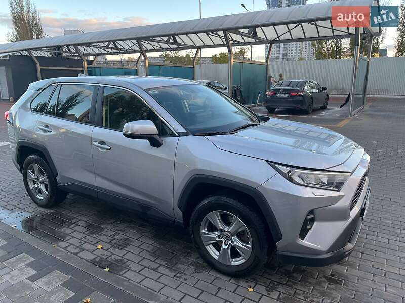 Внедорожник / Кроссовер Toyota RAV4 2023 в Киеве фото 4 Внедорожник / Кроссовер Toyota RAV4 2023 в Киеве