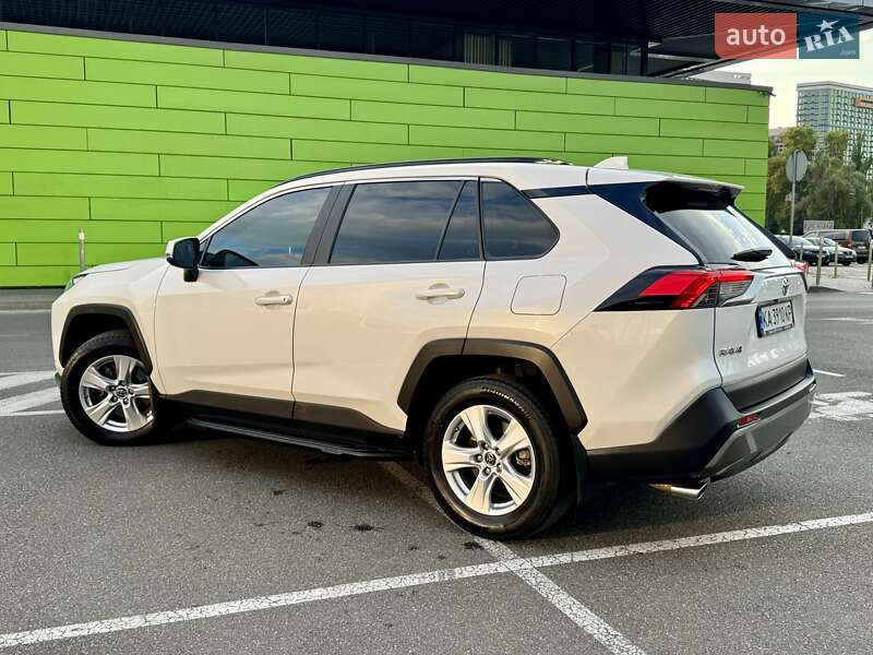 Внедорожник / Кроссовер Toyota RAV4 2019 в Киеве фото 20 Внедорожник / Кроссовер Toyota RAV4 2019 в Киеве