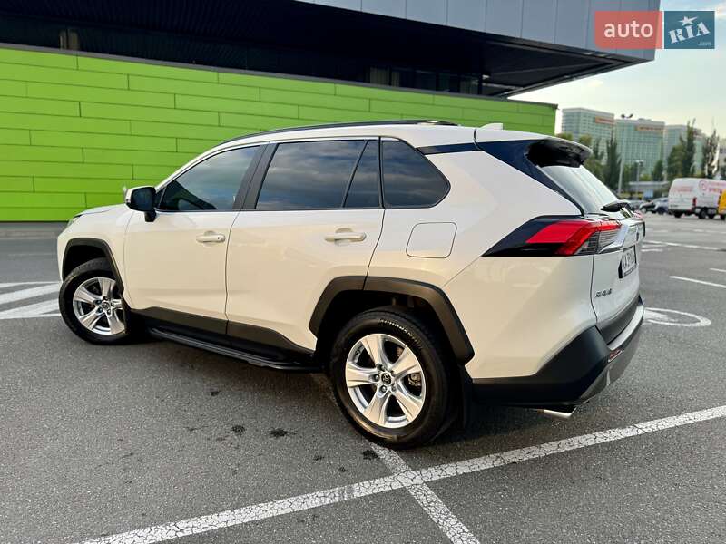 Внедорожник / Кроссовер Toyota RAV4 2019 в Киеве фото 24 Внедорожник / Кроссовер Toyota RAV4 2019 в Киеве