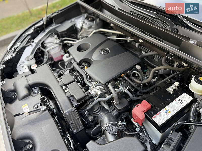 Внедорожник / Кроссовер Toyota RAV4 2019 в Киеве