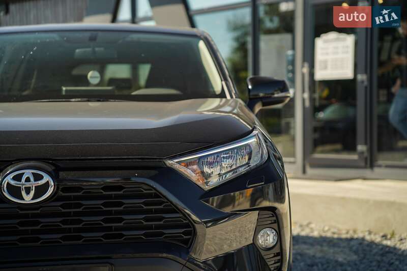 Позашляховик / Кросовер Toyota RAV4 2020 в Чернівцях фото 11 Позашляховик / Кросовер Toyota RAV4 2020 в Чернівцях