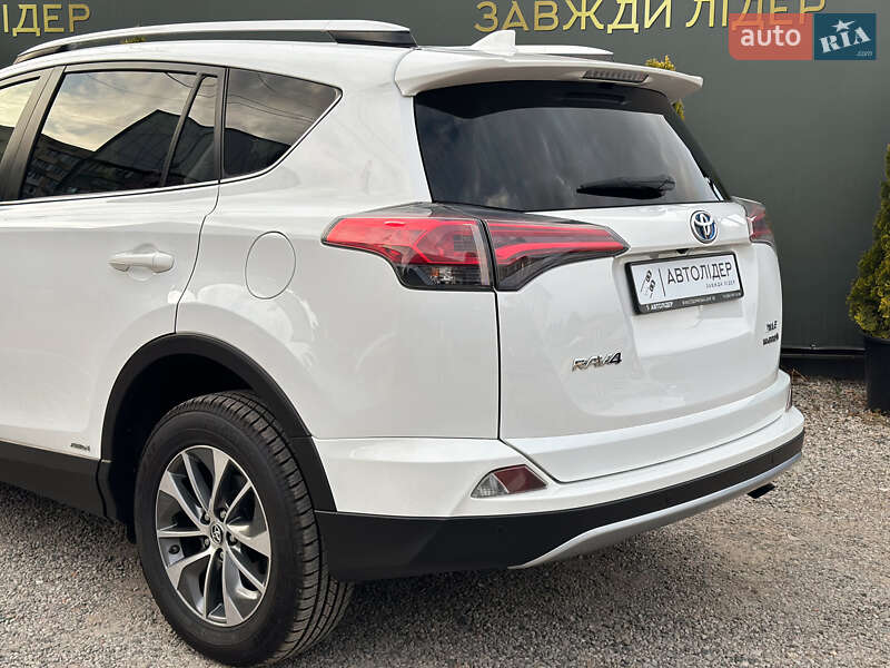 Позашляховик / Кросовер Toyota RAV4 2016 в Одесі фото 14 Позашляховик / Кросовер Toyota RAV4 2016 в Одесі