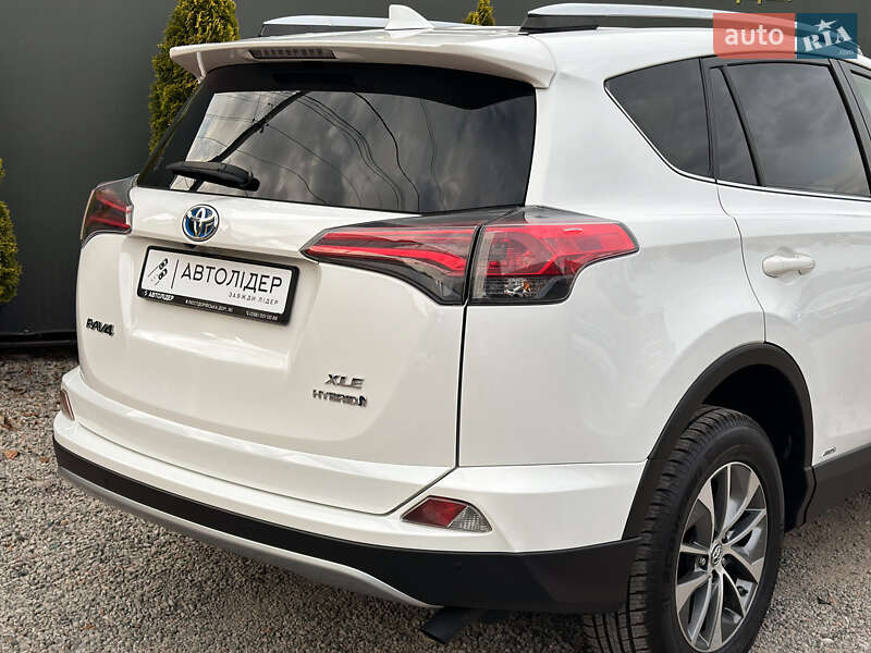 Позашляховик / Кросовер Toyota RAV4 2016 в Одесі фото 25 Позашляховик / Кросовер Toyota RAV4 2016 в Одесі