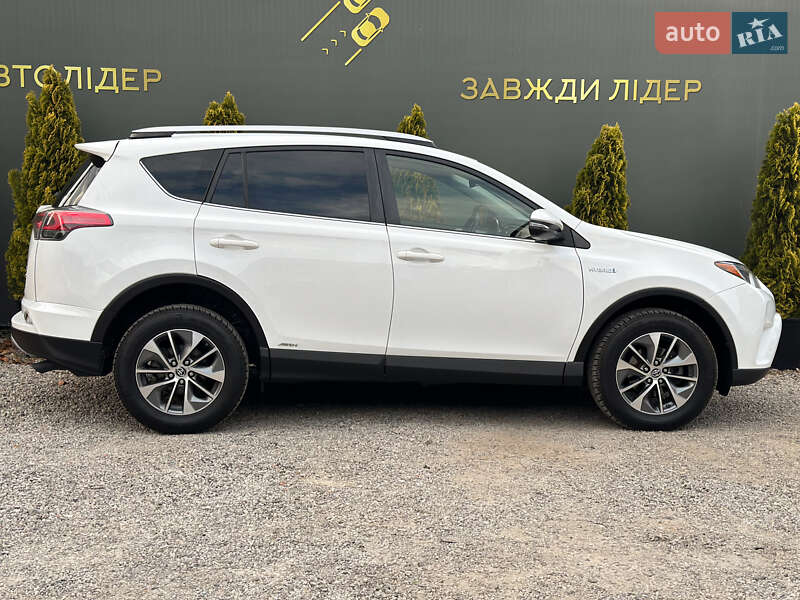 Позашляховик / Кросовер Toyota RAV4 2016 в Одесі фото 27 Позашляховик / Кросовер Toyota RAV4 2016 в Одесі
