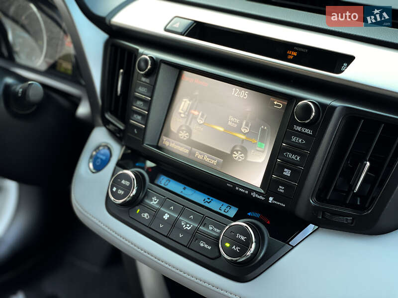 Позашляховик / Кросовер Toyota RAV4 2016 в Одесі фото 31 Позашляховик / Кросовер Toyota RAV4 2016 в Одесі