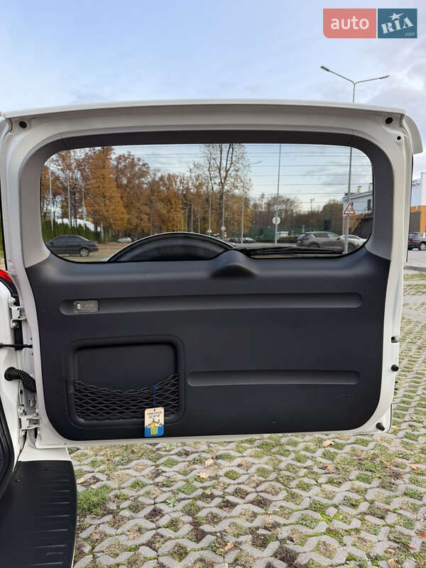 Внедорожник / Кроссовер Toyota RAV4 2011 в Харькове