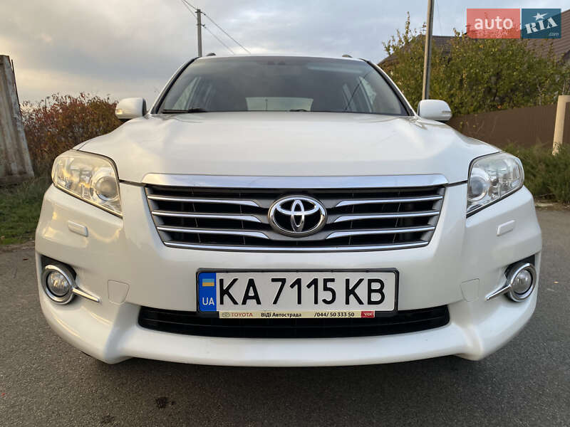 Позашляховик / Кросовер Toyota RAV4 2012 в Києві