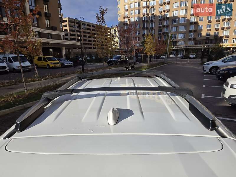 Внедорожник / Кроссовер Toyota RAV4 2017 в Киеве фото 14 Внедорожник / Кроссовер Toyota RAV4 2017 в Киеве