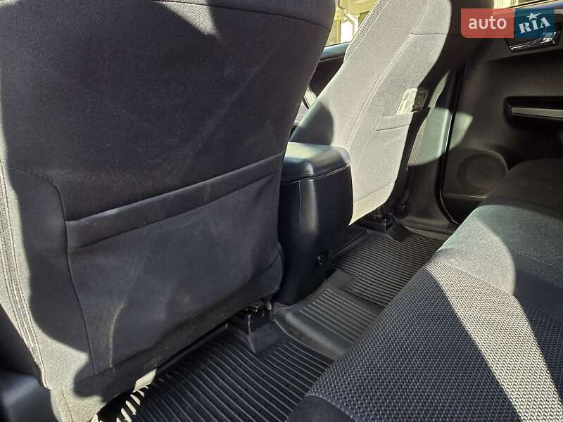 Внедорожник / Кроссовер Toyota RAV4 2017 в Киеве фото 24 Внедорожник / Кроссовер Toyota RAV4 2017 в Киеве