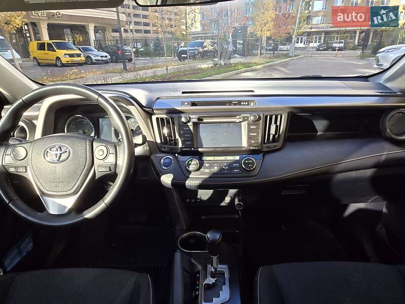 Внедорожник / Кроссовер Toyota RAV4 2017 в Киеве фото 33 Внедорожник / Кроссовер Toyota RAV4 2017 в Киеве