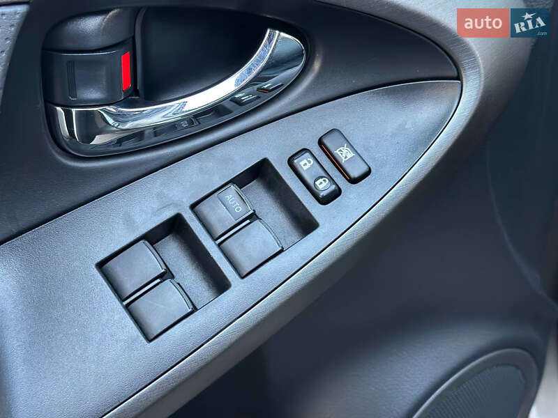 Внедорожник / Кроссовер Toyota RAV4 2011 в Днепре фото 19 Внедорожник / Кроссовер Toyota RAV4 2011 в Днепре