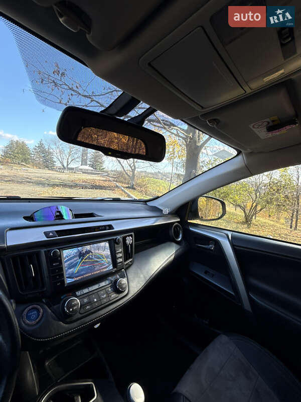 Позашляховик / Кросовер Toyota RAV4 2017 в Тетієві