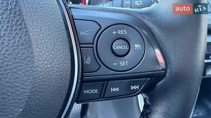 Внедорожник / Кроссовер Toyota RAV4 2019 в Ивано-Франковске