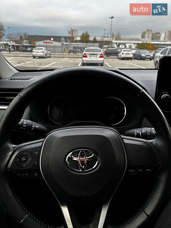 Внедорожник / Кроссовер Toyota RAV4 2023 в Киеве фото 20 Внедорожник / Кроссовер Toyota RAV4 2023 в Киеве